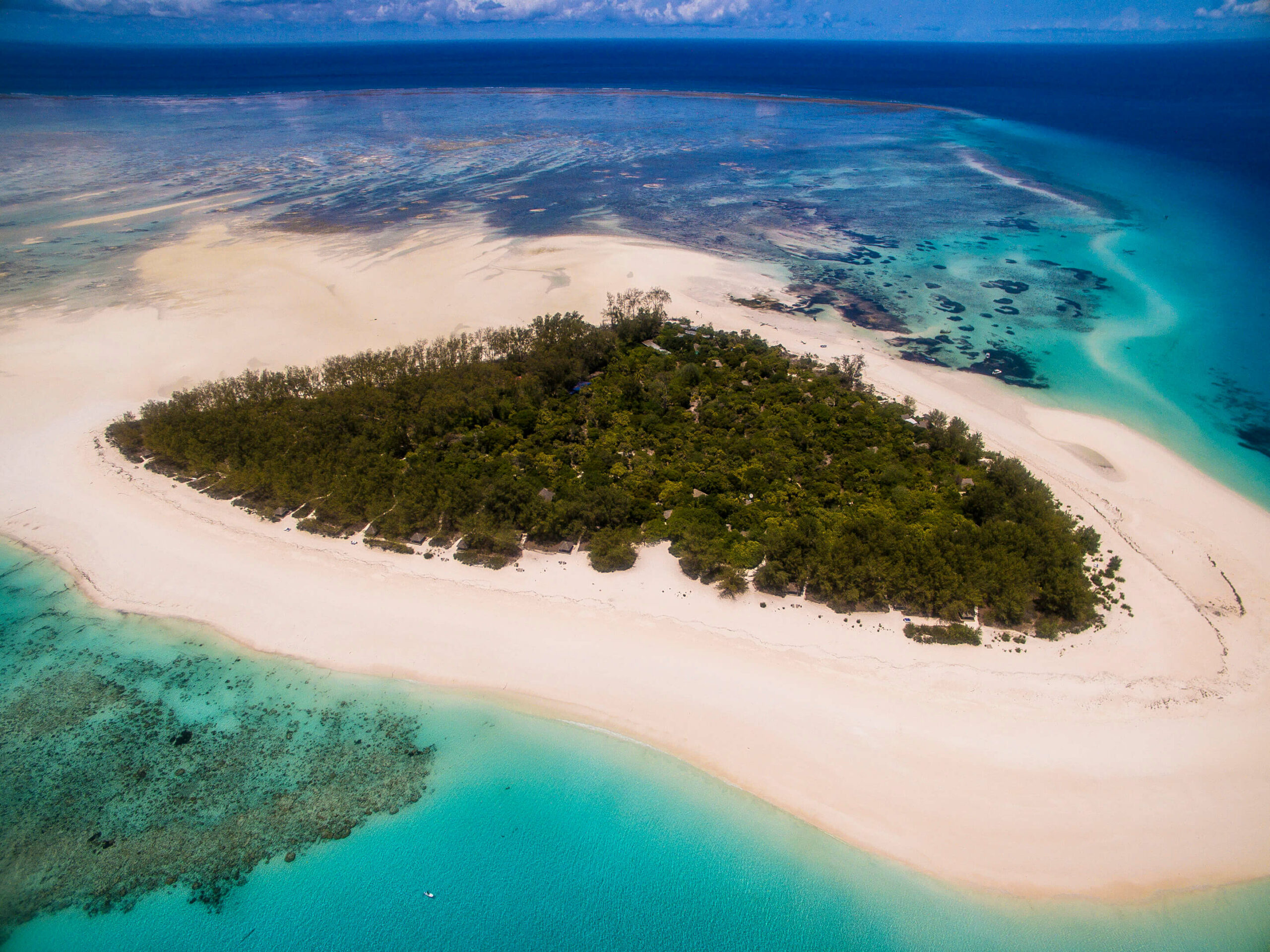 Mnemba Island Lodge